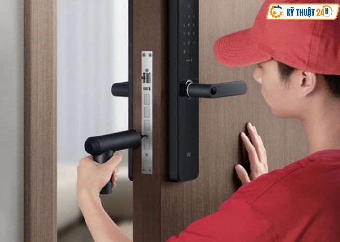 Dịch vụ lắp khóa vân tay uy tín, chất lượng Kỹ Thuật 24h